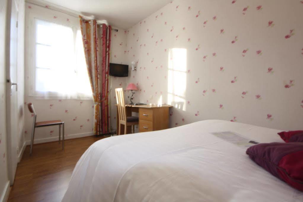 Hotel Le Petit Billot Vitre  Exterior photo